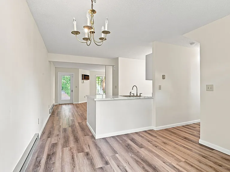 44 Tolland Ave #20 — Photo 5