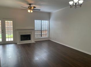 3904 Rawlins St APT 105, Dallas, TX 75219
