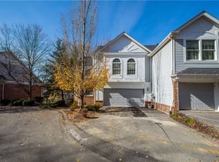 210 Waterside Dr, Mcmurray, PA 15317