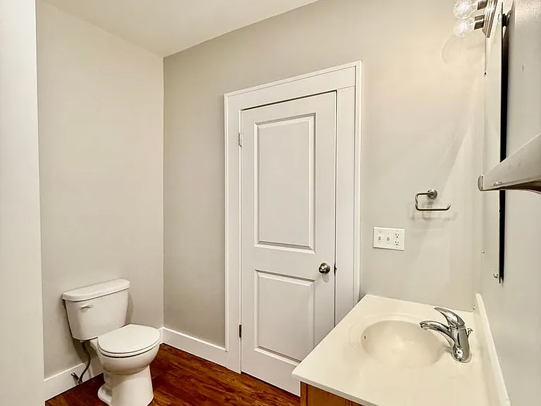 139 3rd St NW — Photo 23
