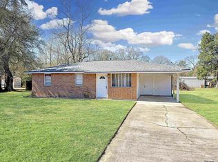 34955 Gravesbriar Dr, Denham Springs, LA 70706
