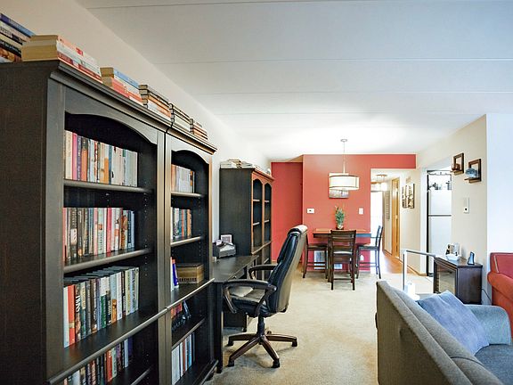 4th image of 12745 Carriage Ln #2B