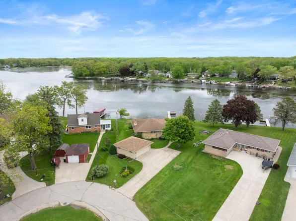 5743 Island View COURT, Waterford, WI 53185