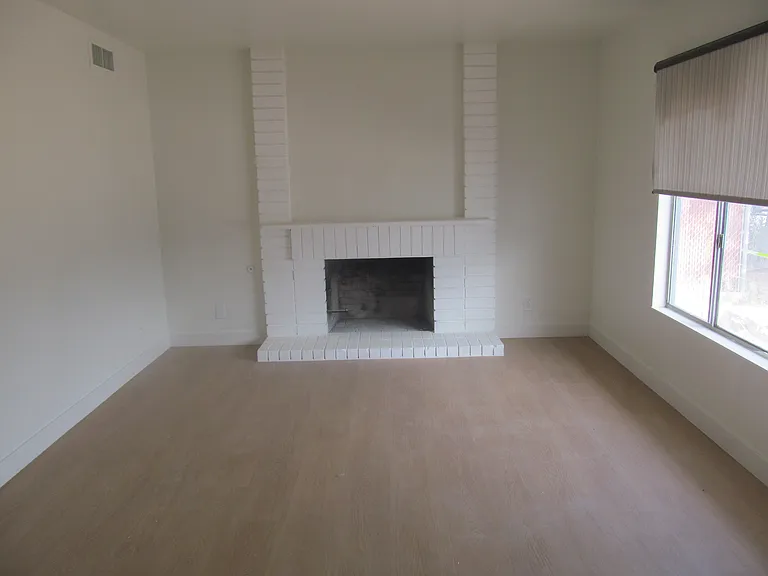 7036 Pinebrook Ct — Photo 5