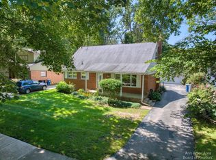 629 Louise Dr, Ann Arbor, MI 48103