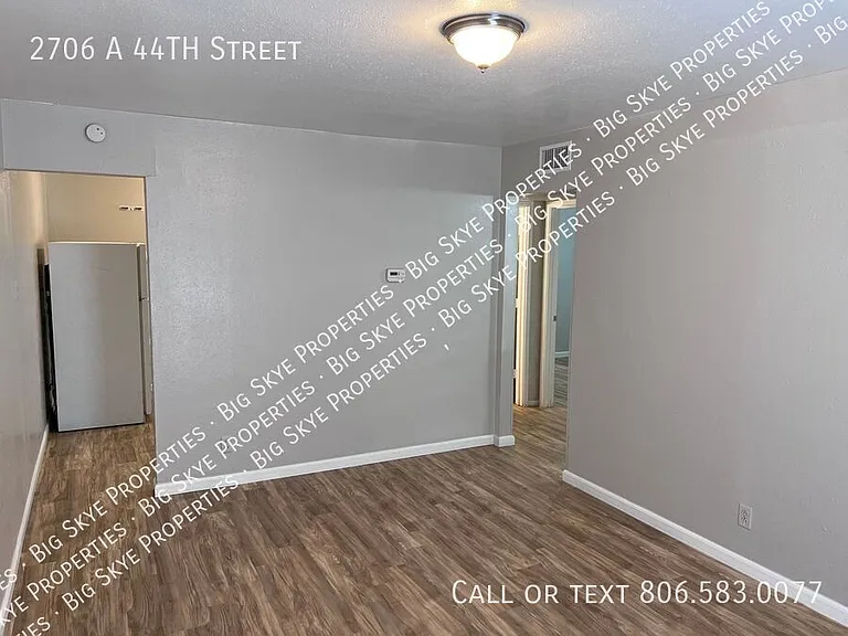 2706A 44th St — Photo 3