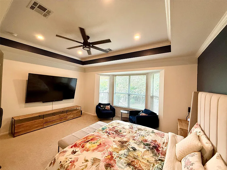 15904 Double Eagle Dr — Photo 1