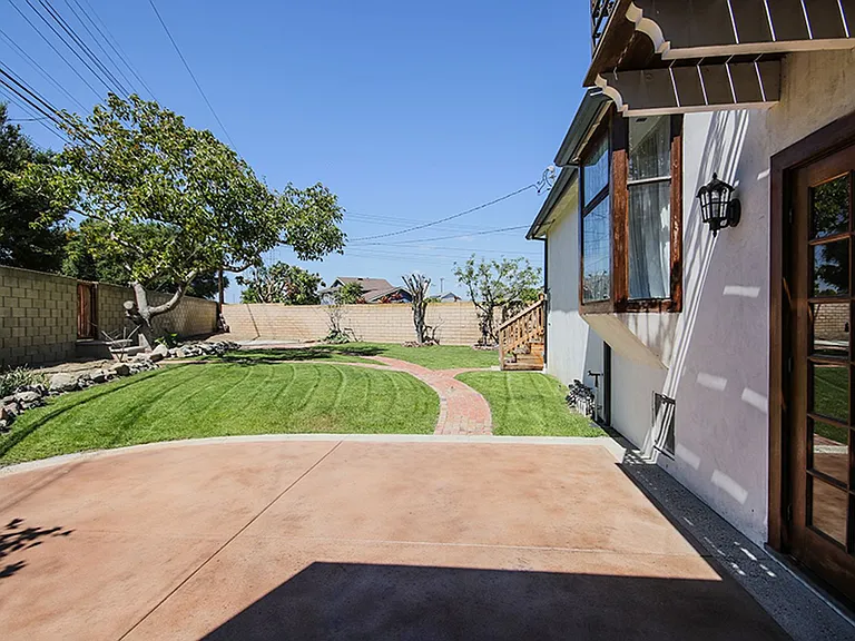 8679 El Costa Cir — Photo 49