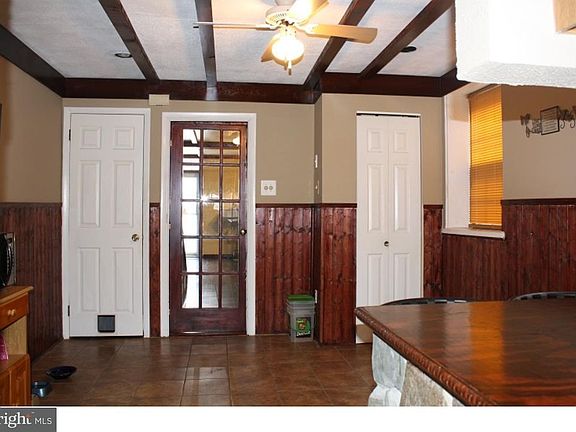5th image of 298 Leverington Ave