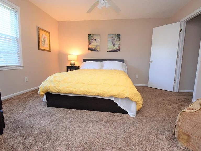 617 Plymouth Dr — Photo 6