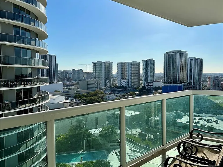 1800 N Bayshore Dr #2315 — Photo 3