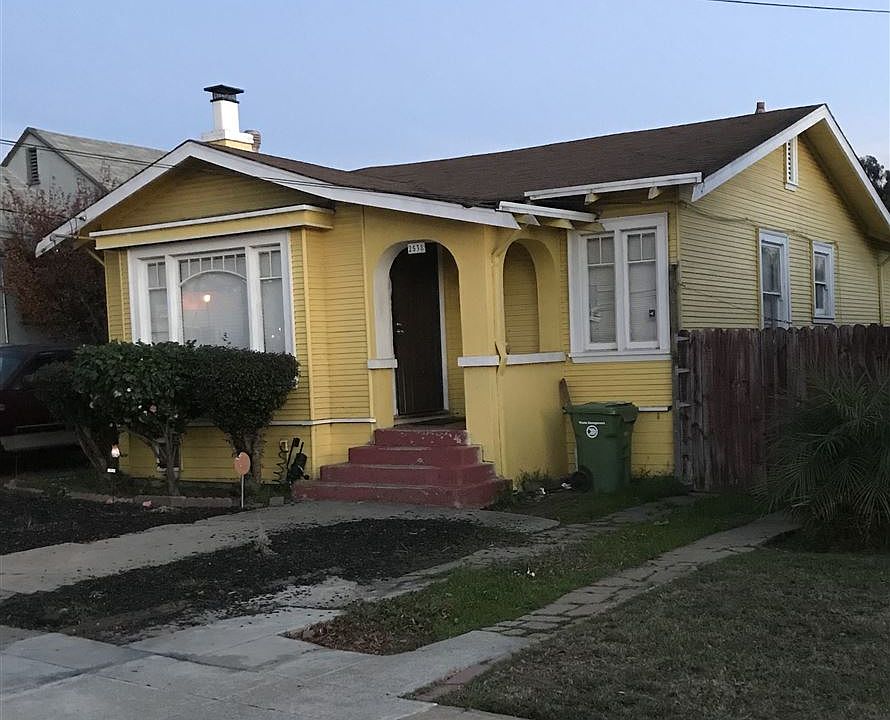1st image of 2538 83rd Ave