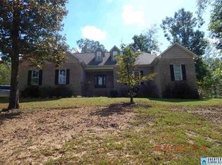 461 Mountain Crest Dr, Pell City, AL 35128