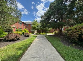 Fallsview Gardens, Philadelphia, PA 19127