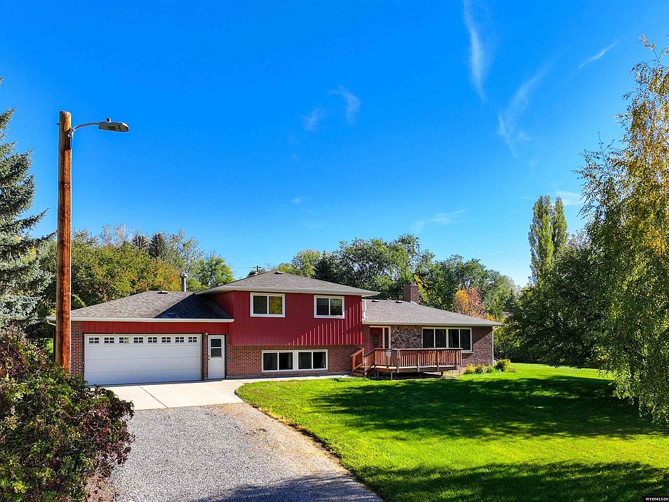 1st image of 305 Henry Rd