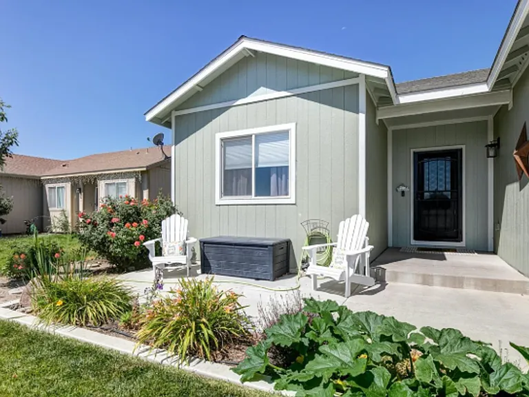 404 Settler Dr — Photo 2
