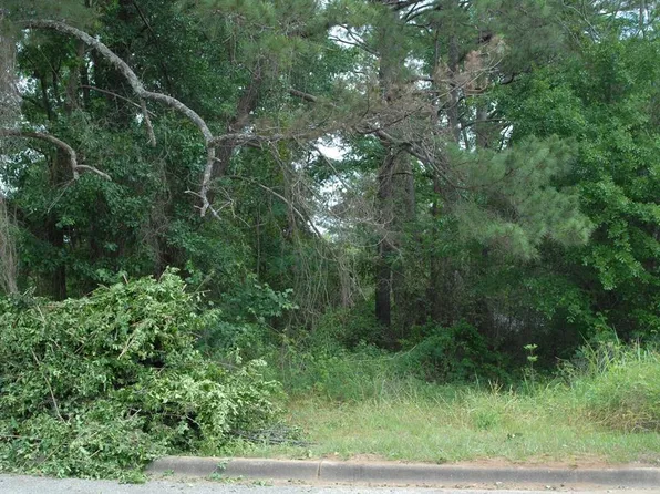 904 Lennox Ave, Dothan, AL 36303