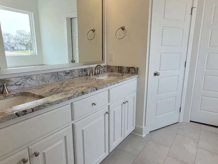 1575 Frankel Ave — Photo 4