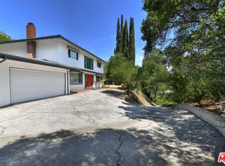11944 Briarvale Ln, Studio City, CA 91604