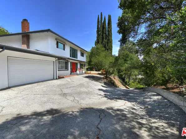 11944 Briarvale Ln, Studio City, CA 91604