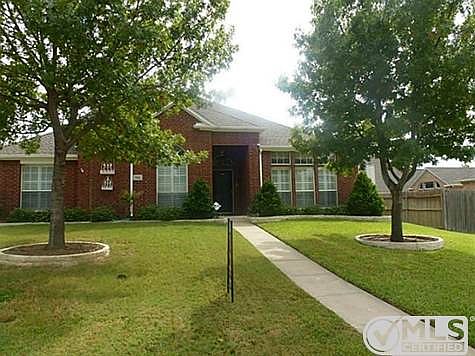 1st image of 700 Coal Creek Dr