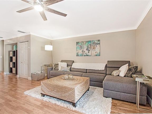5th image of 801 SE 16th Court #14