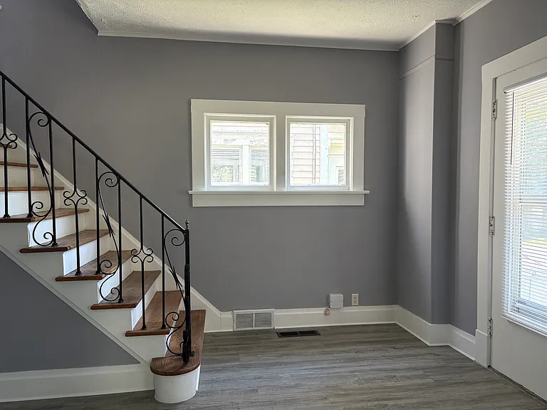 552 N Prospect St — Photo 9