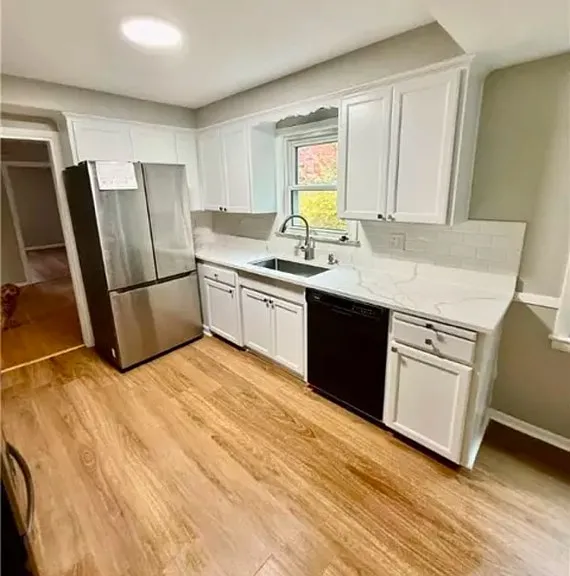 2379 Charney Rd — Photo 3