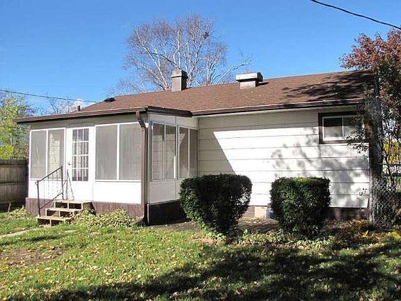 Rear View with Sun Room