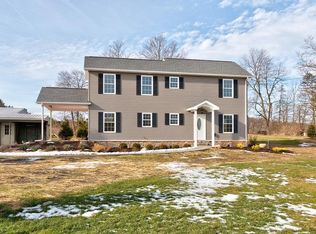 9501 Elliman Rd, Mantua, OH 44255