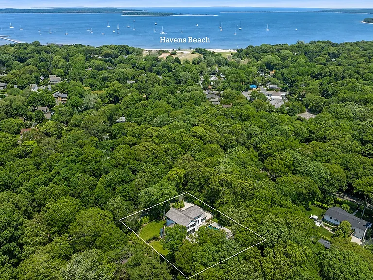 41 Montauk Ave — Photo 10