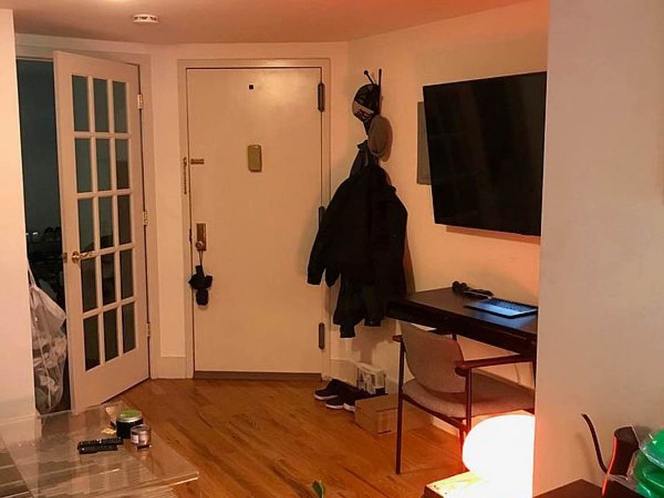 2nd image of 239 N 5th St APT 2L