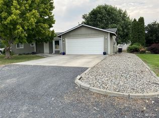 4781 Shorecrest Dr NE, Moses Lake, WA 98837