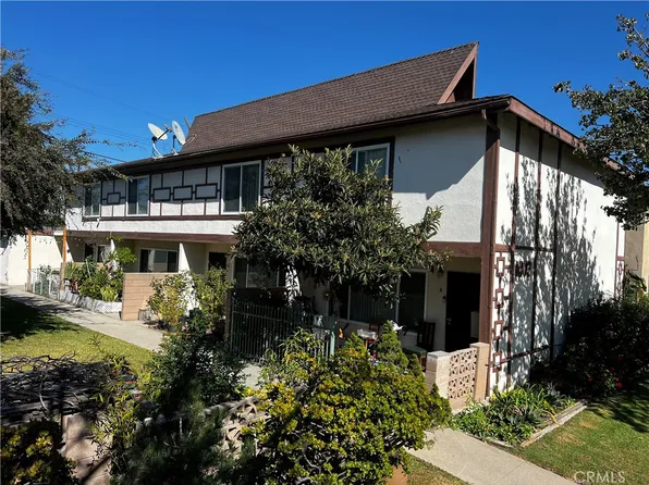 1002 Mission Dr, Costa Mesa, CA 92626