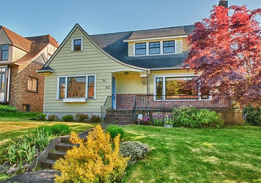 1st image of 912 N Tacoma Ave