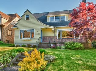 912 N Tacoma Ave, Tacoma, WA 98403