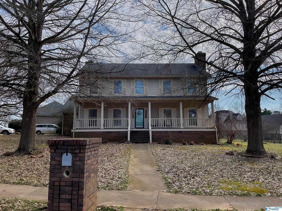 1st image of 105 Lovvorn Ln