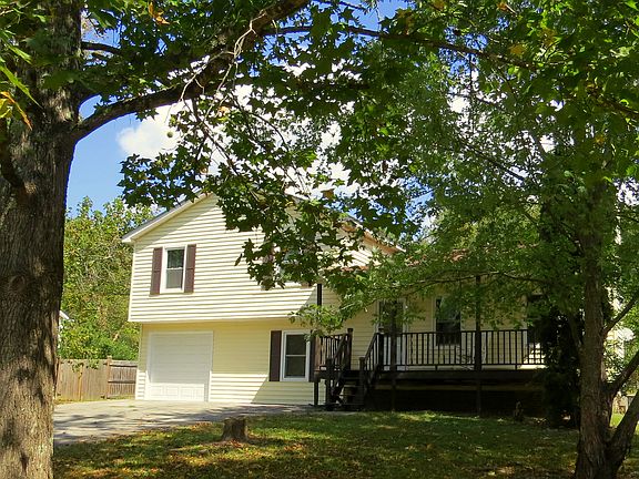 2nd image of 3764 Red Rose Ct