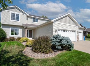 2580 Heartland Dr NW, Rochester, MN 55901