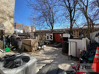 Rented by PadRabbit LLC