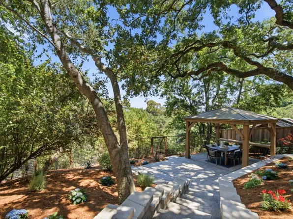643 Vista Dr, Redwood City, CA 94062