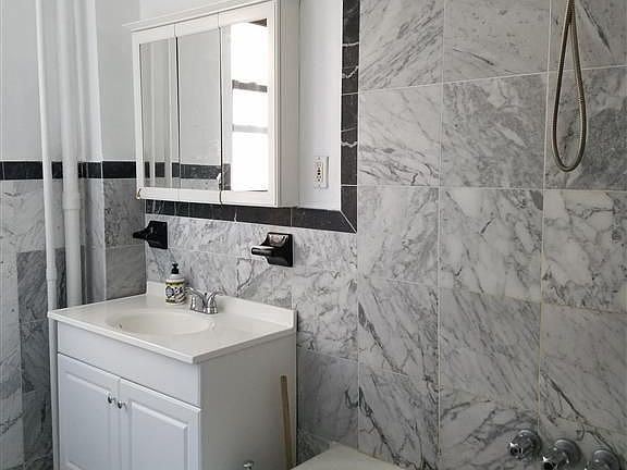 5th image of 170 W 81st St #8B