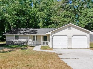 9387 Forest Knoll Dr, Jonesboro, GA