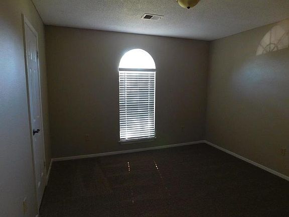 5th image of 7091 Brenwood Dr