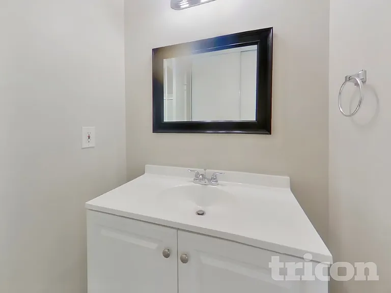 123 David Ct — Photo 9