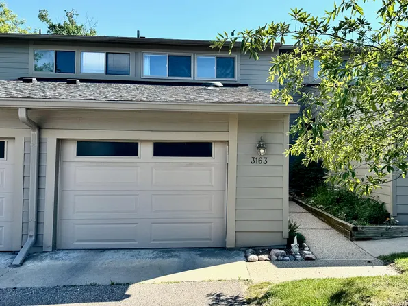 3163 Lake Haven Dr, Ann Arbor, MI 48105