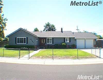1st image of 3757 Delano Ave