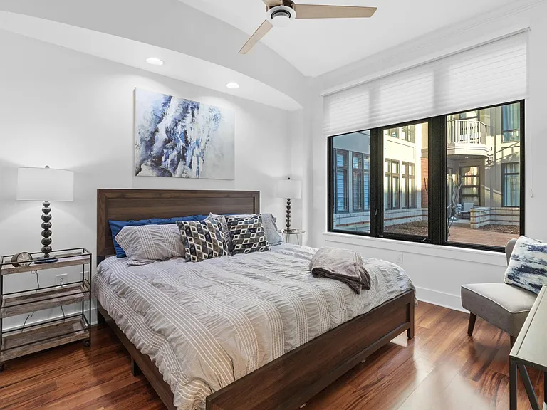 129 Walnut St #105 — Photo 7