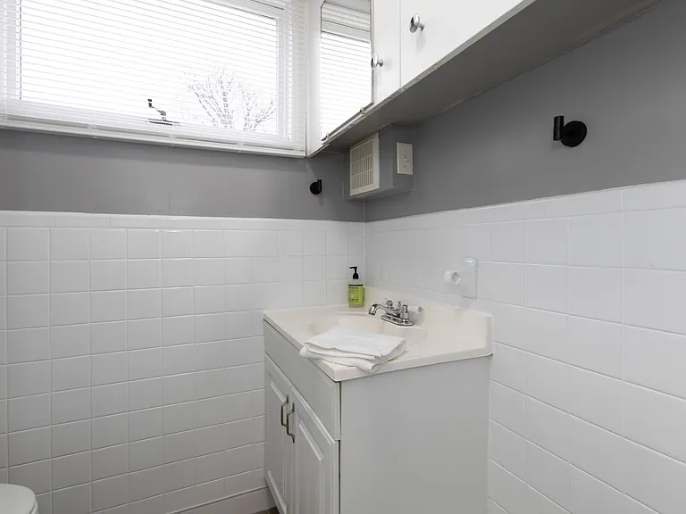 108 Pharis St #1 — Photo 36