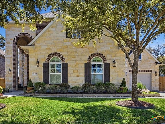 3rd image of 2427 Anderson Point Ln